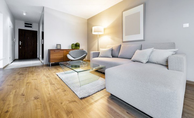 Tiếp viên hàng không bỏ chung cư cao cấp, rao bán nhà hàng loạt