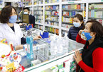 Hanoi's drug stores told to report people buying medicines for cold