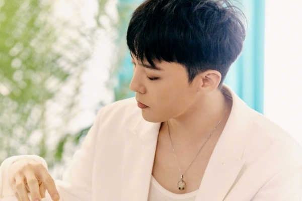 G-Dragon trở lại, MC Yoo Jae Suk kiến nghị vụ đường dây khiêu dâm