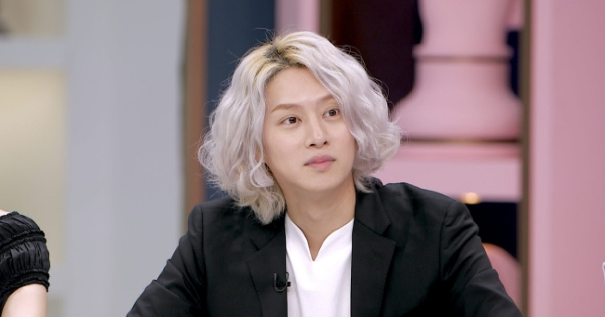 Sao Hàn 17/4: Heechul (SuJu) phủ nhận đồng tính, Gong Yoo chân dài nam tính