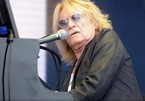'Vua ballad' với bản nhạc Aline bất hủ Christophe qua đời ở tuổi 74