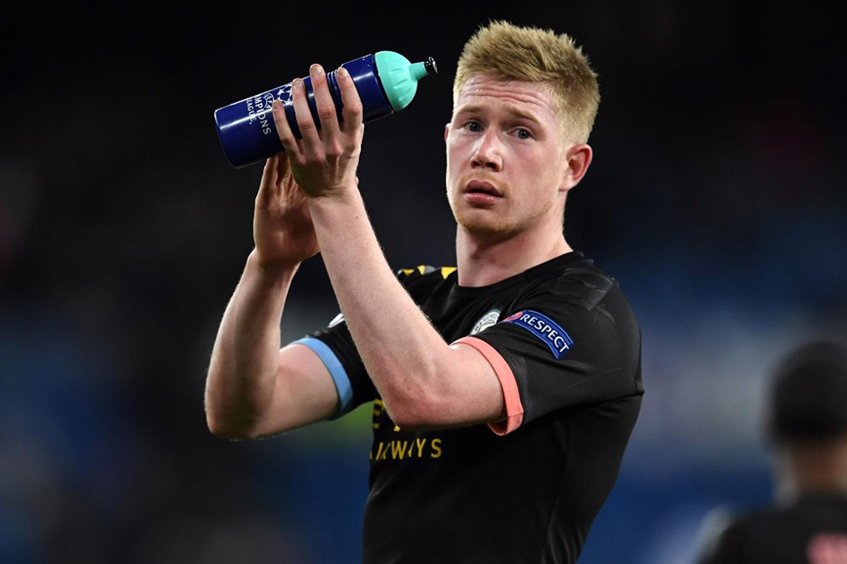 Cả nhà bị sốt, De Bruyne sợ nhiễm Covid-19