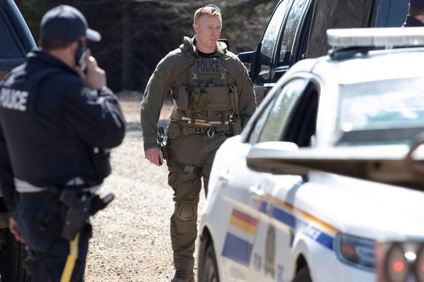 Xả súng đẫm máu nhất ba thập niên ở Canada, ít nhất 14 người chết