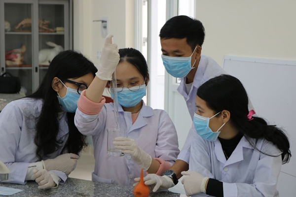 Sáng tạo từ Covid-19: Học tập phục vụ cộng đồng trên nền tảng công nghệ