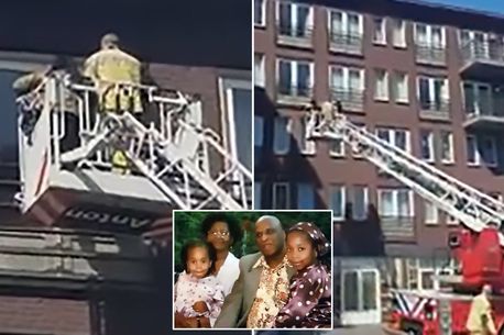 Bị cách ly Covid-19, thân nhân nhờ cần cẩu nâng lên cửa sổ tầng 4 chào cụ ông đang hấp hối