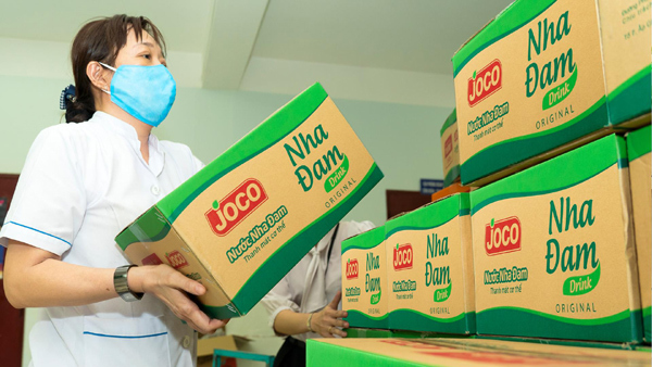 150.000 bữa ăn dinh dưỡng Uniben tặng y bác sĩ tuyến đầu chống dịch