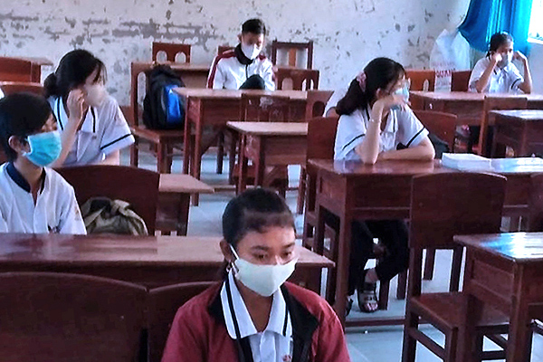 Bộ Giáo dục yêu cầu học sinh đến trường phải ngồi cách nhau 1,5m