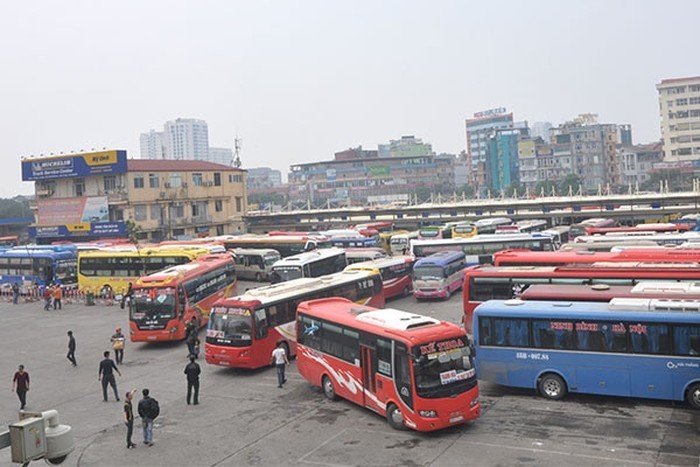 Mở lại các đường bay nội địa, xe khách liên tỉnh sau nới lỏng cách ly