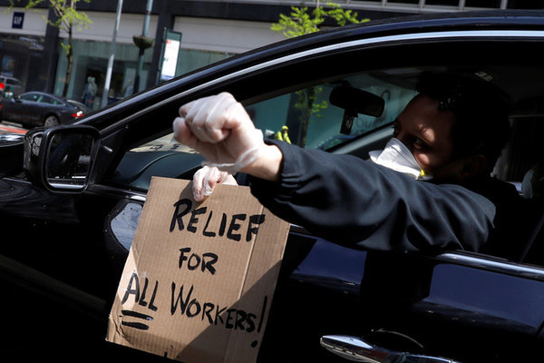 Ông Trump ký lệnh ngừng nhập cư giữa lúc Covid-19 hoành hành ở Mỹ