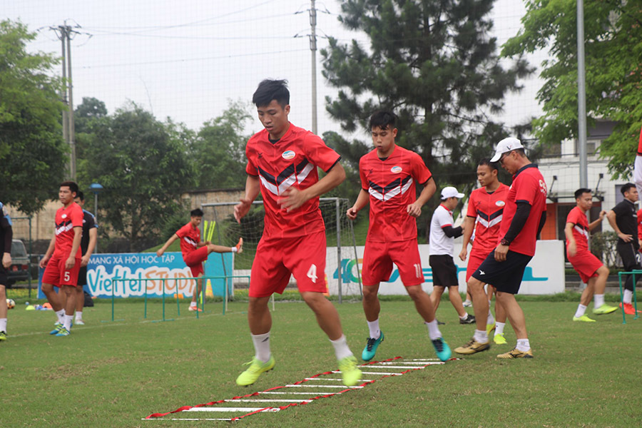 V-League trở lại sớm, các đội rục rịch tập luyện