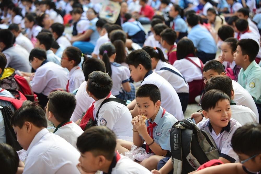 TP.HCM điều chỉnh giãn cách học sinh xuống còn 1m