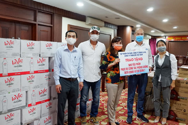 La Vie cùng Nestlé Việt Nam “tiếp sức” tuyến đầu chống dịch