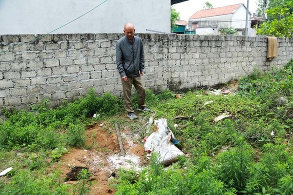 Tài xế cán chết bé trai xóa dầu vết, giả vờ cùng họ hàng tìm kiếm