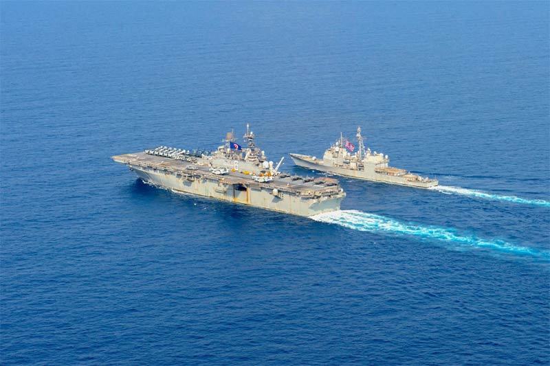 Uy lực đáng gờm của hai tàu chiến Mỹ vừa triển khai ở Biển Đông