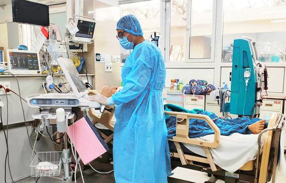 Tình hình sức khỏe 2 bệnh nhân Covid-19 nặng ở Hà Nội