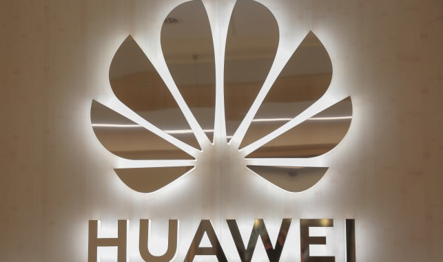 Huawei cần 300 năm để vượt Android, iOS
