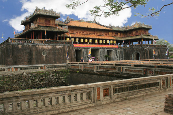 Bảo tàng, di tích mở cửa nhưng không lơ là với dịch Covid-19