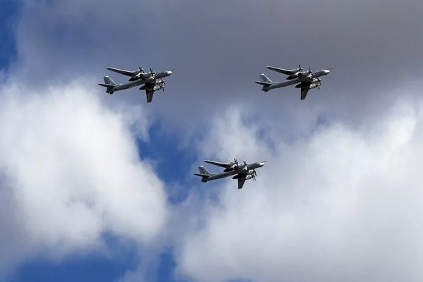 Xem không quân Nga diễn tập chuẩn bị ngày Chiến thắng 9/5