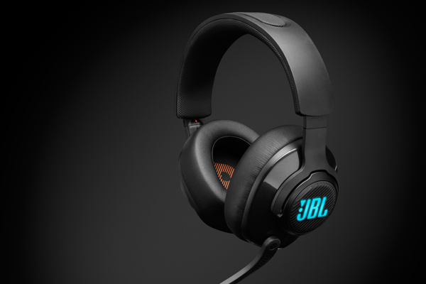 JBL ra mắt tai nghe chơi game âm thanh vòm ảo