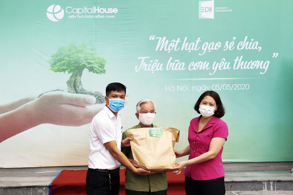 Gần 6.000 suất quà Capital House tặng người dân khó khăn vì Covid-19