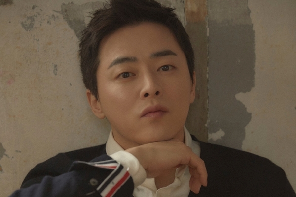 Jo Jung Suk được khen ngợi vì tự giảm cát-sê xuống 1,3 tỷ đồng/tập