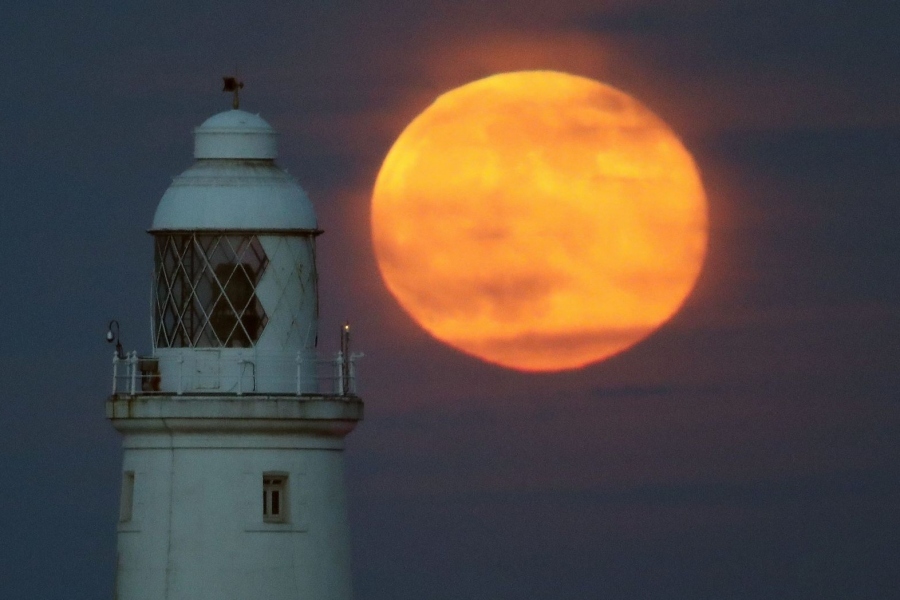 Đón siêu trăng cuối cùng của năm 2020 vào ngày mai