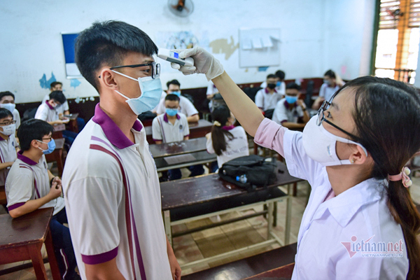 Chuyên gia Bộ Y tế: Trường học có thể bật điều hoà trở lại