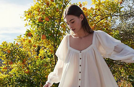 Nắng nóng gay gắt, đây là 5 món thời trang phải có trong mùa hè năm nay