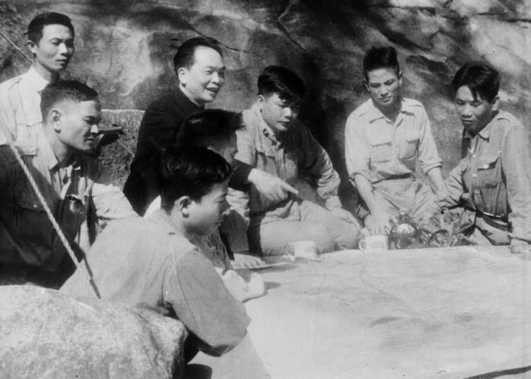 President Ho Chi Minh, General Vo Nguyen Giap, leaders of Dien Bien Phu Campaign