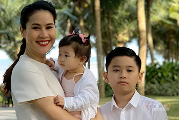 Thân Thuý Hà: Covid khiến cuộc sống mẹ con tôi chậm lại, tươi mới hơn....