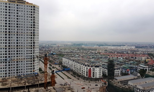 Strong price cuts predicted for VN real estate market