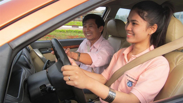 VN Directorate for Roads to strengthen quality of driving instructors