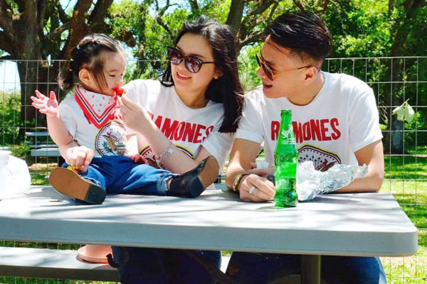 Chuyện tình chàng Việt kiều Mỹ và cô hàng xóm phải nhờ bà ngoại ‘làm mai’