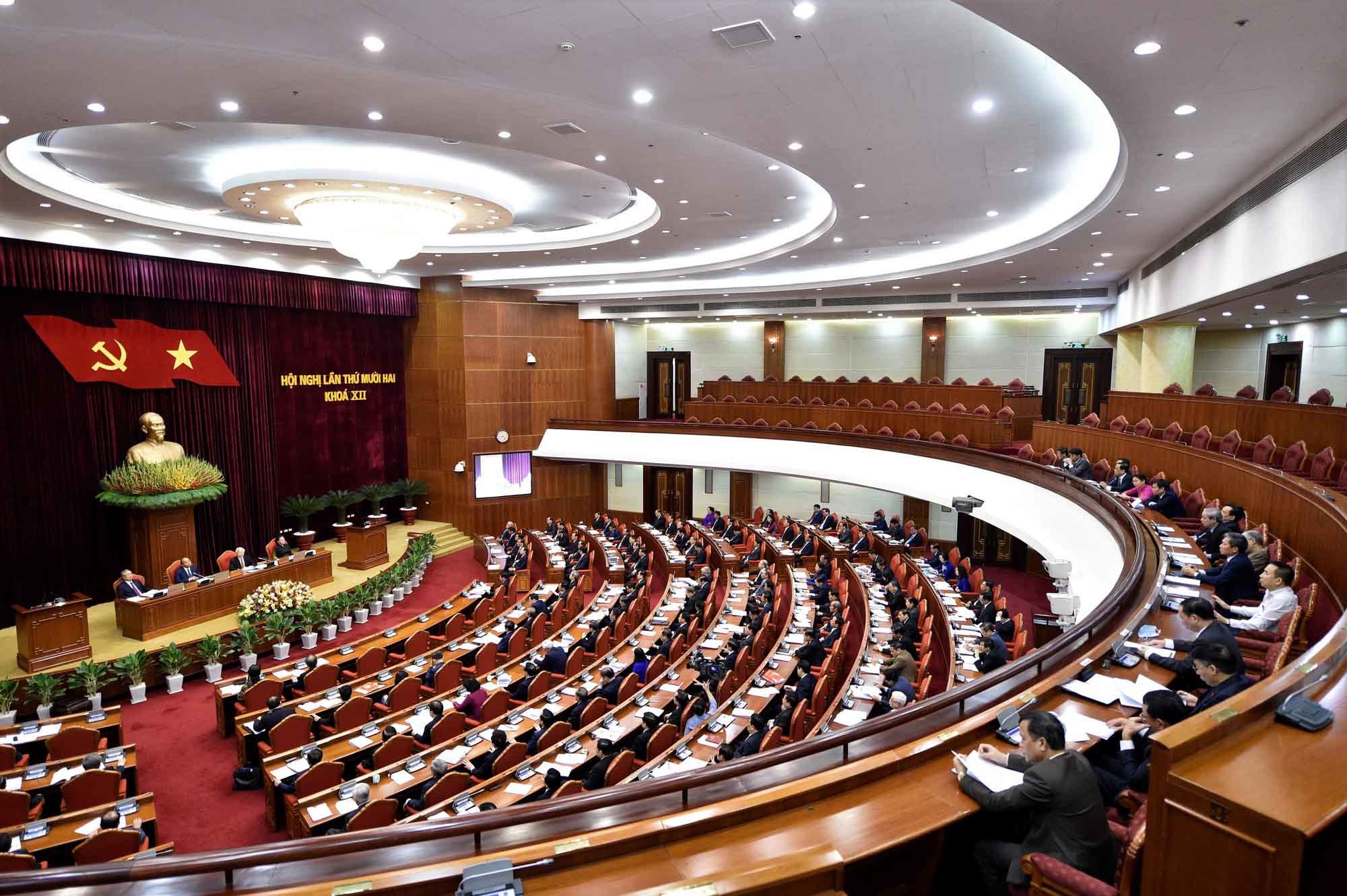 Trung ương thảo luận công tác nhân sự, phân bổ đại biểu dự Đại hội 13