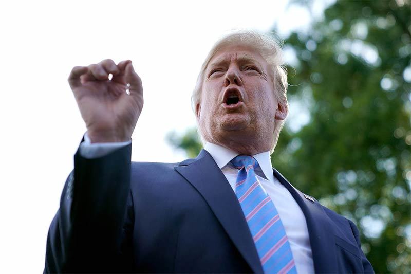 Ông Trump liên tiếp tấn công Obama trên Twitter