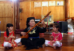 Woman uses traditional singing practice to fight coronavirus