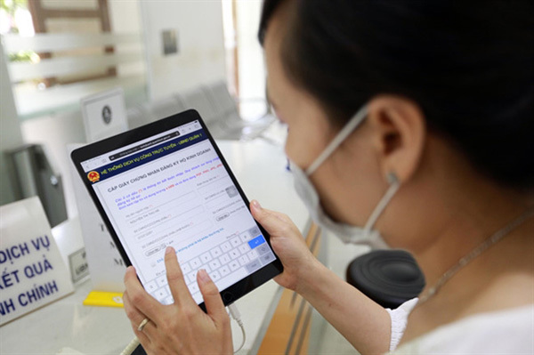 Online use of public services continues to rise in HCM City