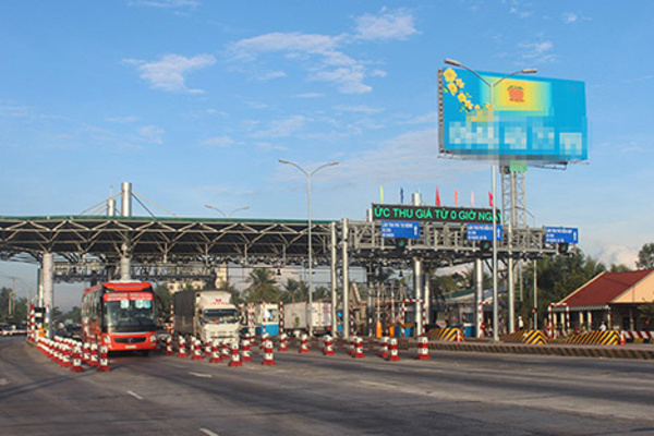 Tăng phí BOT, 'cố đấm ăn xôi' chưa bao giờ là giải pháp đúng