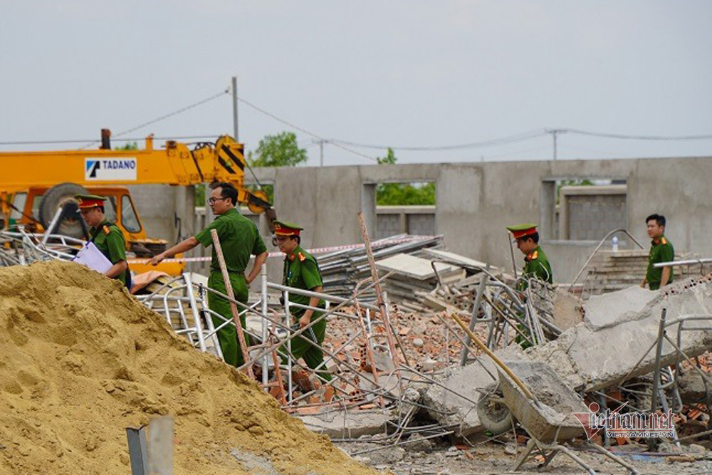 Sập tường 10 người chết nghi do giông lốc, giám đốc khí tượng lên tiếng