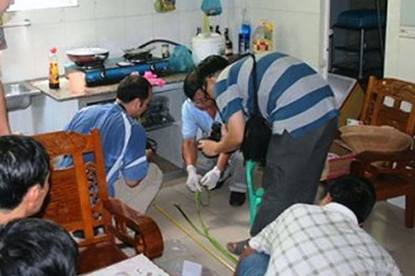 Gã đàn ông sát hại con trai 3 tuổi rồi tự sát cùng chết