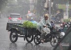 Mưa lớn sau chuỗi ngày nắng nóng, Sài Gòn vào mùa mưa