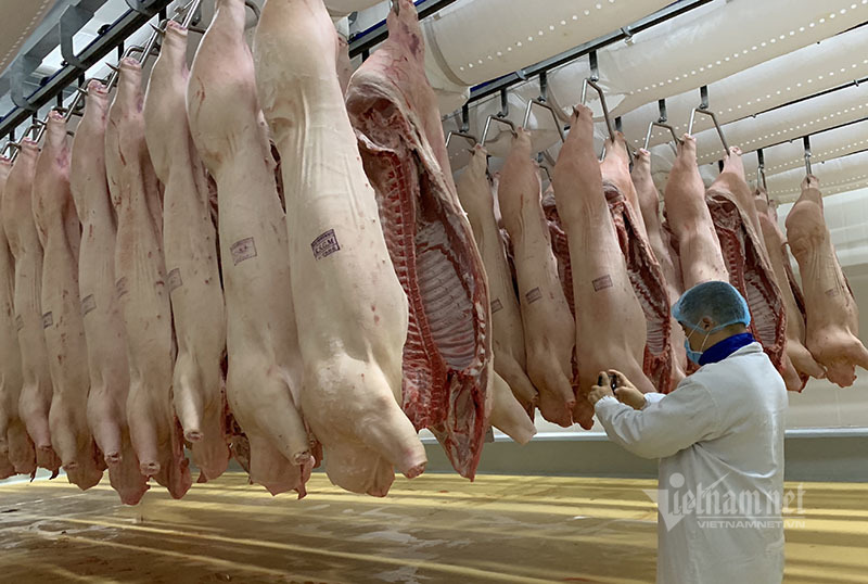 Giá thịt lợn lên mức 100 ngàn/kg, dân không còn để bán