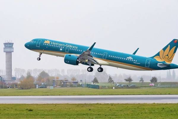 Thêm 4 ca Covid-19 mới, 2 người là tiếp viên Vietnam Airlines