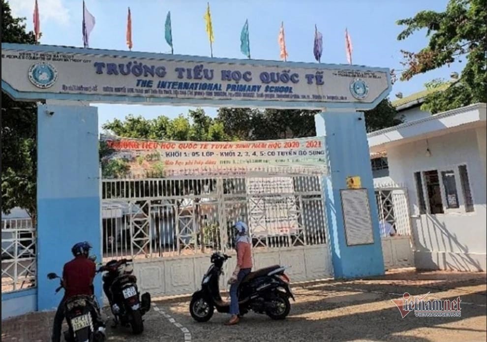 Học sinh trốn trường đi bộ 10km về nhà vì nhớ bố mẹ