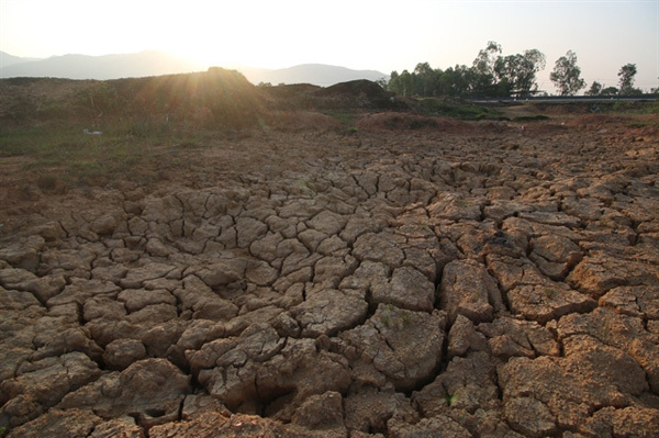 Vietnam hit with severe hot weather