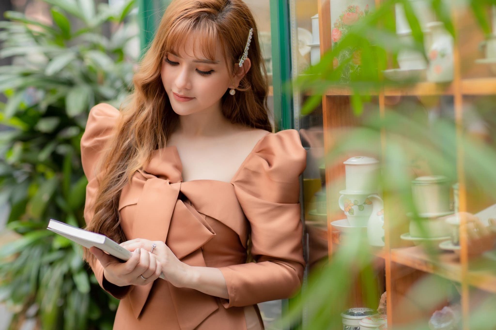 Ca sĩ Thu Thủy tố ê-kíp phim 'Hạnh phúc của mẹ' dùng chùa nhạc