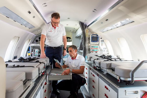 Bộ Y tế tính phương án chuyển bệnh nhân phi công về Anh