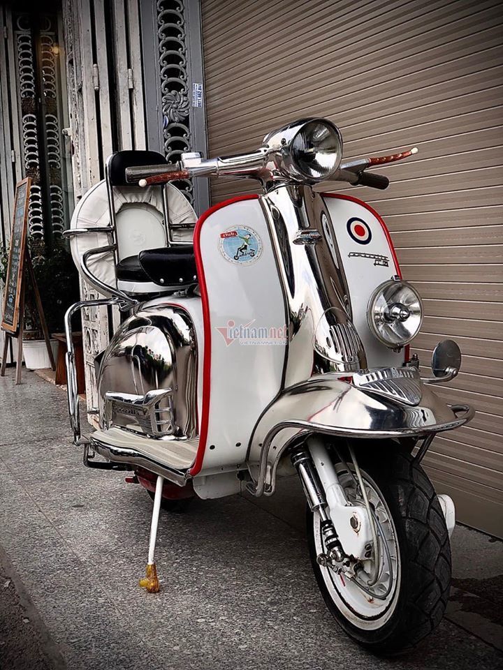 Xe máy cổ Lambretta hơn 60 tuổi giá 456 triệu ở Hà Nội