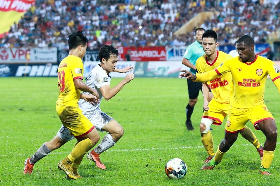 Nam Định vs HAGL: Quân bầu Đức gặp khó