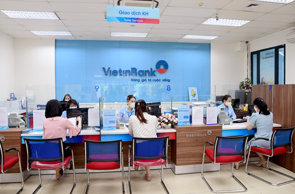 VietinBank cắt giảm lợi nhuận để chia sẻ khó khăn với khách hàng